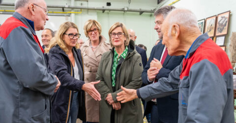 Une ministre en visite à la future Cité Textile de demain
